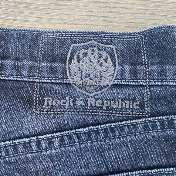 Rock & Republic Taylor Bootcut Jeans Size 34 Skull details faded black - Picture 5 of 16